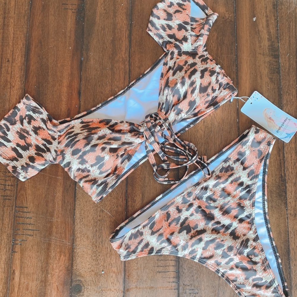 NWT boutique animal print swimsuit L
